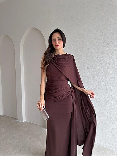 AYRİS Tek Omuz Maxi Elbise 5458 - Acı Kahve - Mooi Butik