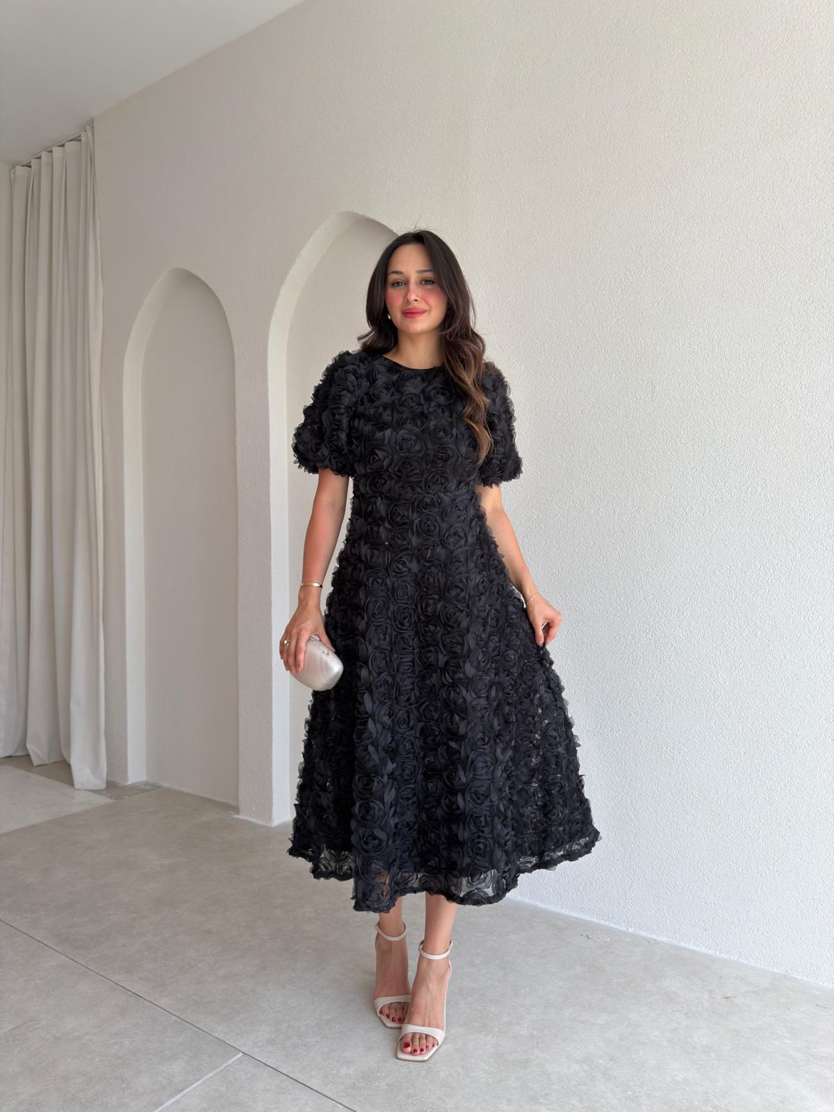 CUTE Kabartma Gül Desenli Midi Elbise 1807 - Siyah