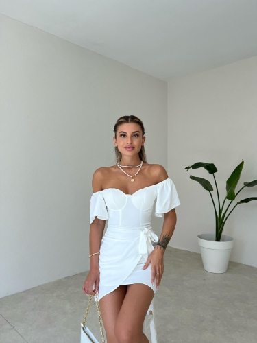 Geniş Kısa Kollu Eteği Volanlı Cannes Elbise 3390 - Beyaz - Mooi Butik