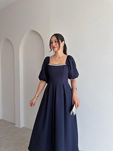 TUAL Yaka Taş Detaylı Midi Elbise 4001 - Lacivert - Mooi Butik