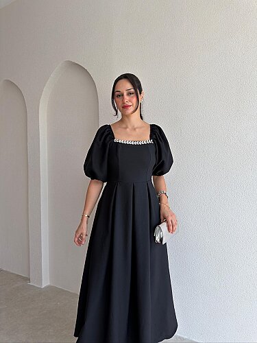 TUAL Yaka Taş Detaylı Midi Elbise 4001 - Siyah - Mooi Butik